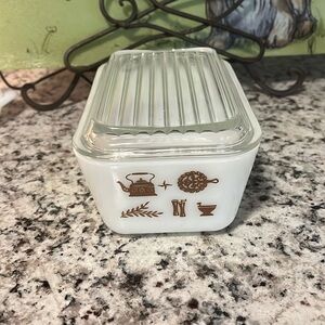 Vintage Pyrex Refrigerator Dish